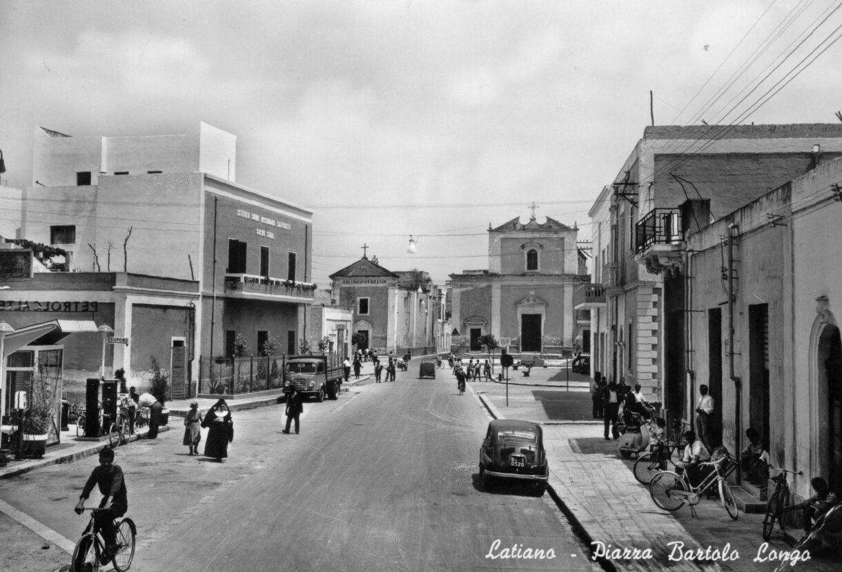 Piazza Bartolo Longo